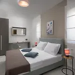 Luxury Ii With Heated Pool And Sea View Near The וילה *