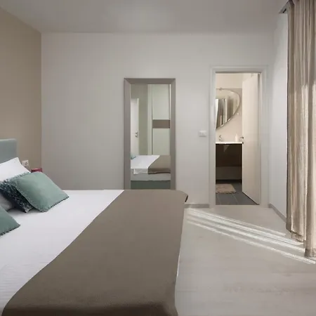 Luxury Ii With Heated Pool And Sea View Near The 别墅 梅杜林