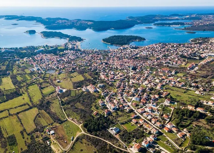 Luxury Ii With Heated Pool And Sea View Near The * Medulin